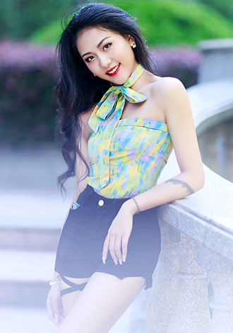 Gorgeous member profiles: Yaqi, Asian member picture